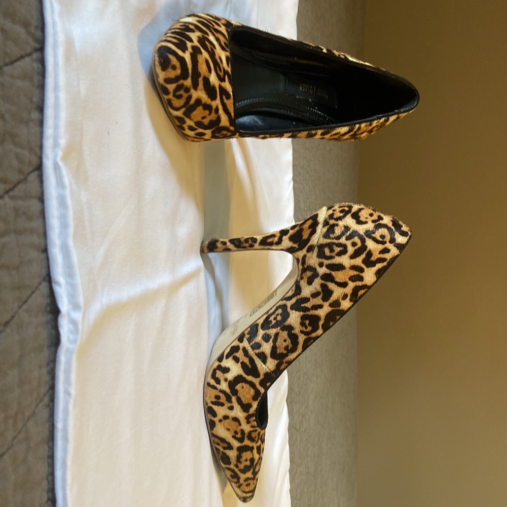 WHBM Olivia pumps. Leopard print. Size 7
